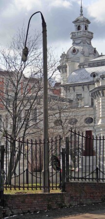 Как жизнь скрутила