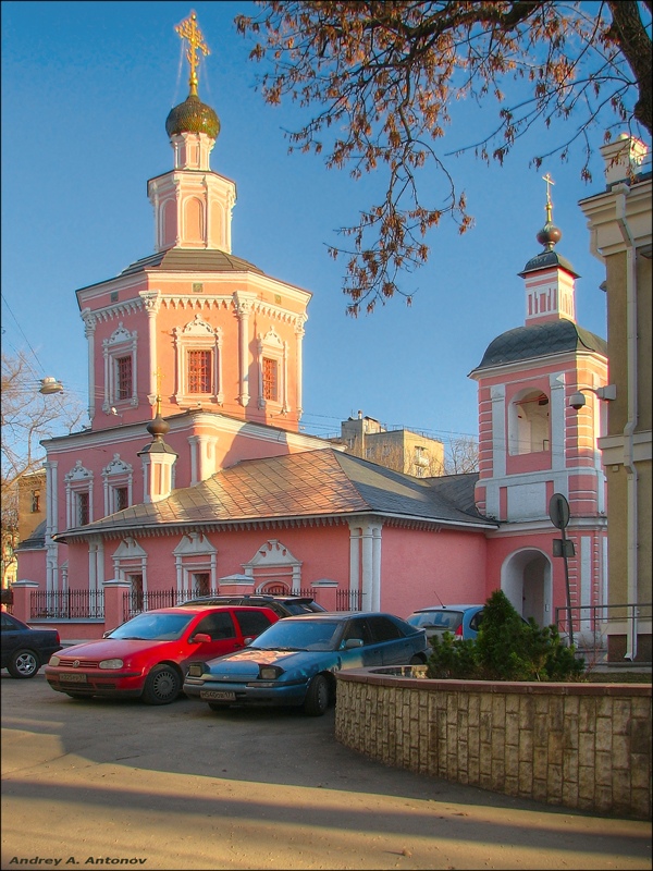 Храм Троицы Живоначальной в Хохлах