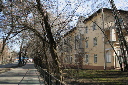 Улица Города
