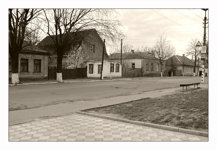 Весна в поселке городского типа