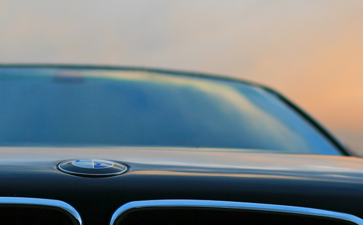 750i