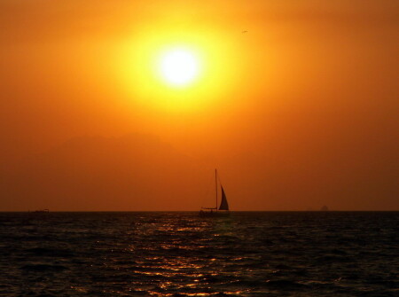 закат на море