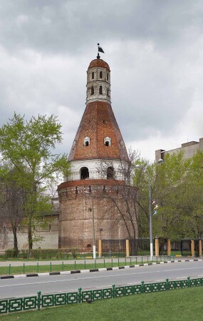 Башня патриаршего подворья в Старом Симонове