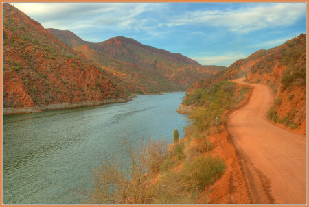 Apachi Trail, Arizona
