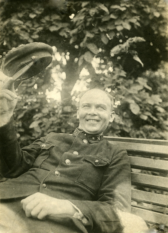 Дядя Коля. Погиб весной 1945