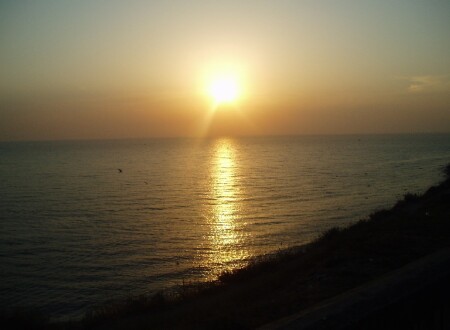 Солнце над морем
