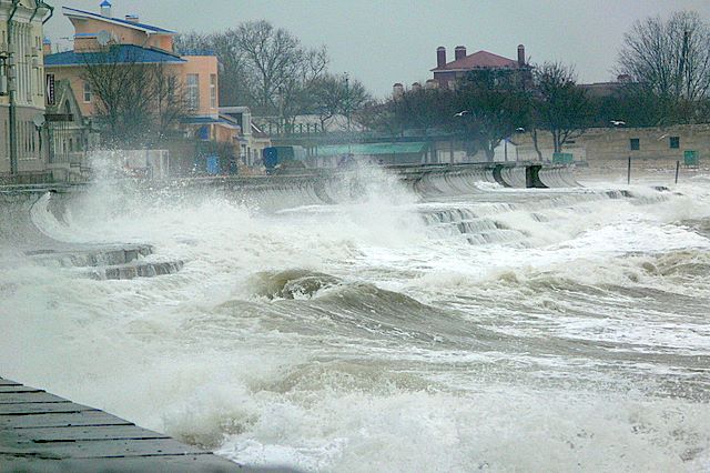 Январское море Евпатории