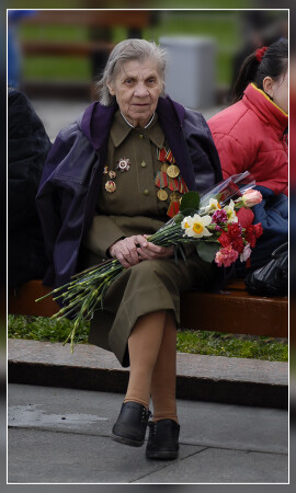 Фронтовая сестричка