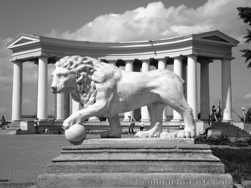 Лёва
