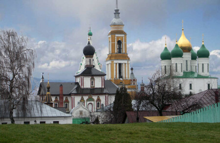 Где то там под облаками...