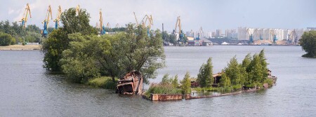 КОРАБЛЬ, КОТОРЫЙ ПРЕВРАТИЛСЯ В ОСТРОВ
