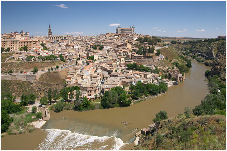Вид на город Толедо в Испании