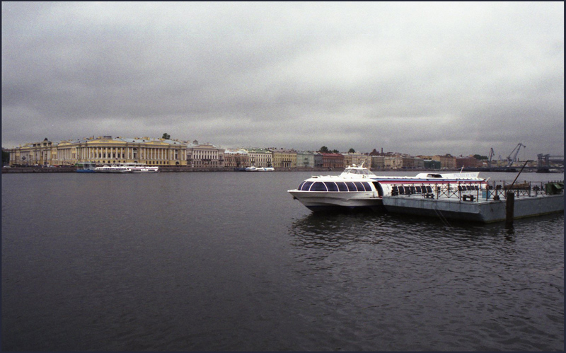 Опять Нева.