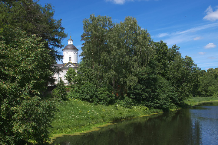 В селе Марфино.