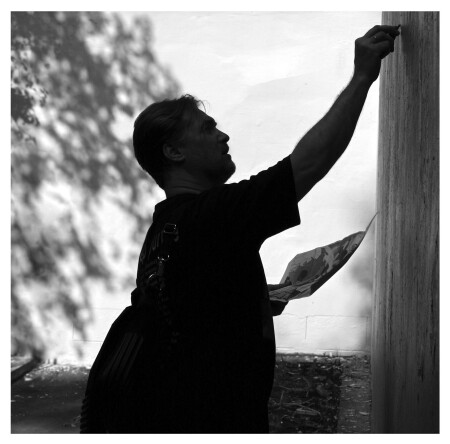 рисующий мальчик