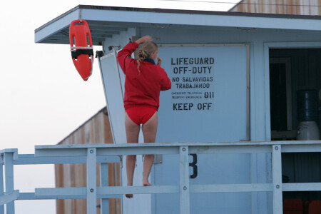 "BAYWATCH"