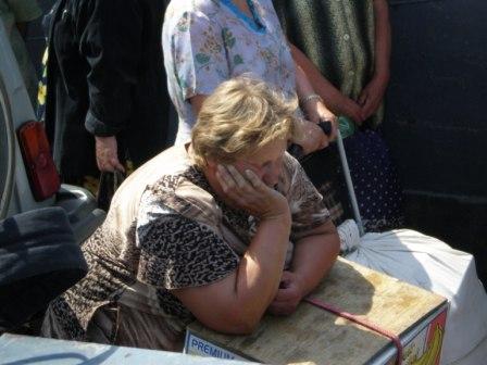 задумалась.....