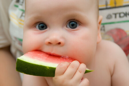 Первый арбуз