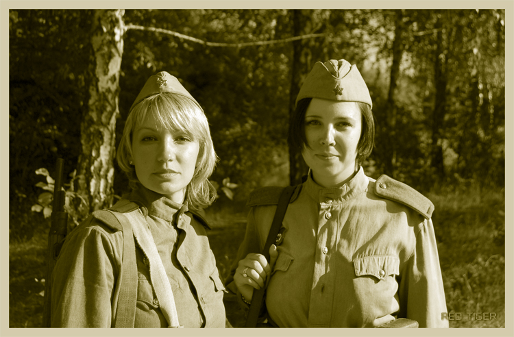 Боевые подруги...