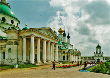 Спасо-Яковлевский мужской монастырь