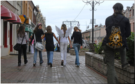 ...а ТЫ на чьей стороне?