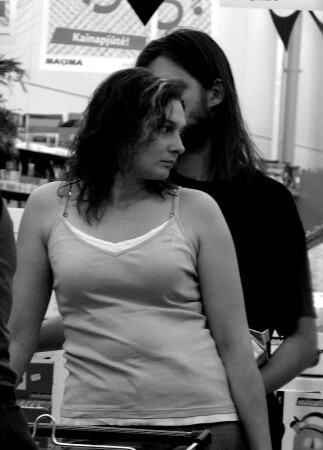 Двое из очереди.