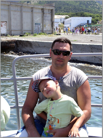 А мой папка может море переплыть