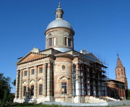 Старинный Никольевский собор
