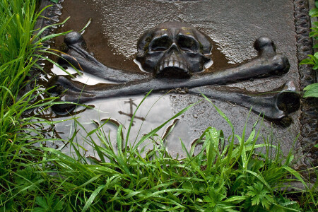 Надгробье #2