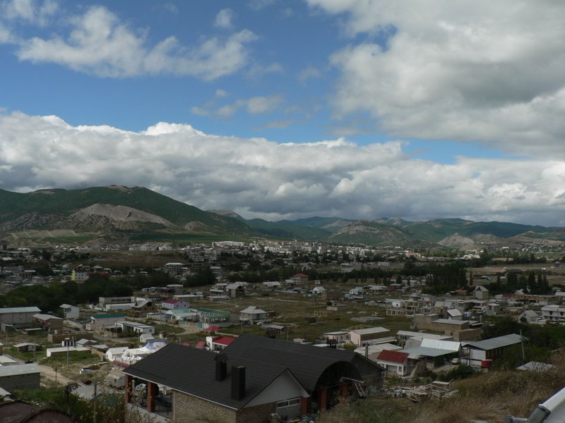 под облаками...