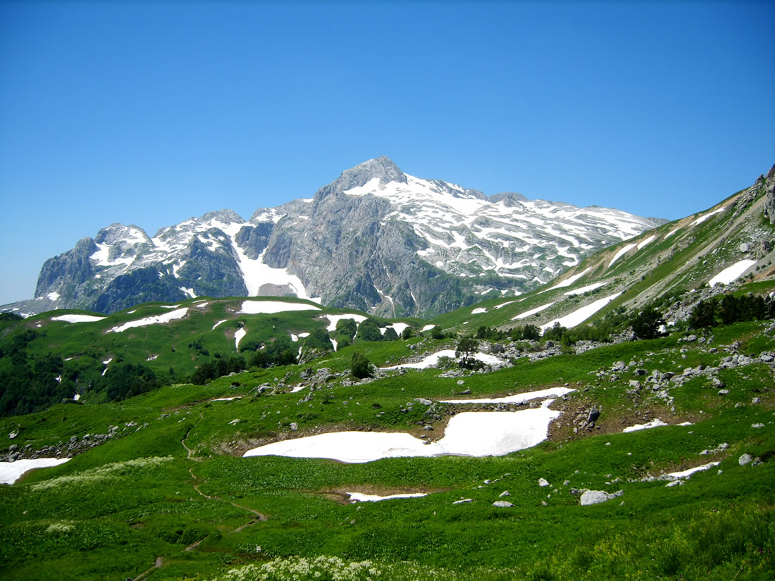 Лучше гор могут быть только горы.
