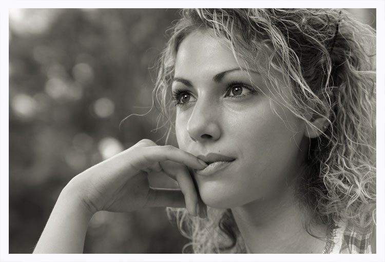 Natalie III - Intrigue B&amp;W Edition