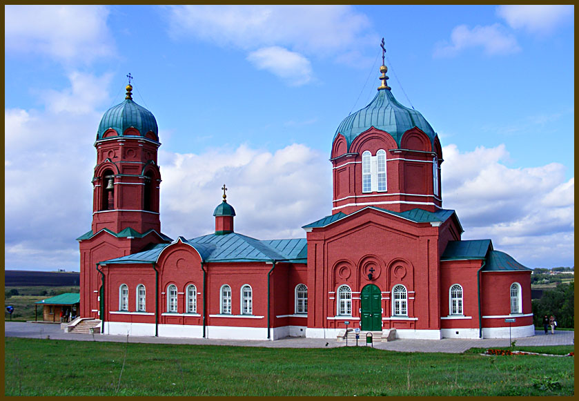 Богородице-Рождественский храм села Монастырщина