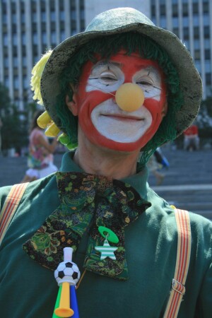 лица праздника