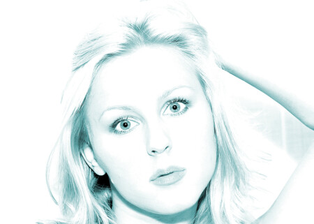 Эти глаза напротив