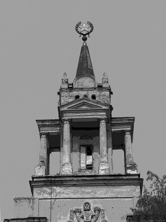 Первый в очереди на реставрацию. За мной не занимать.