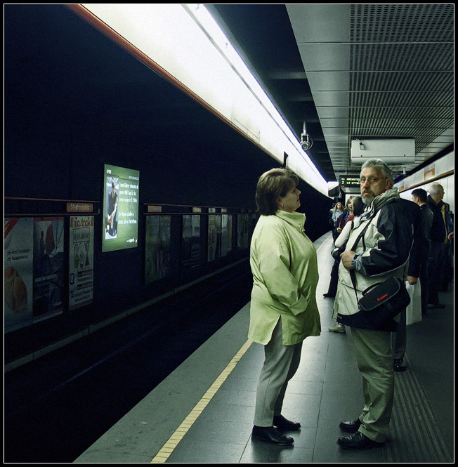 в метро