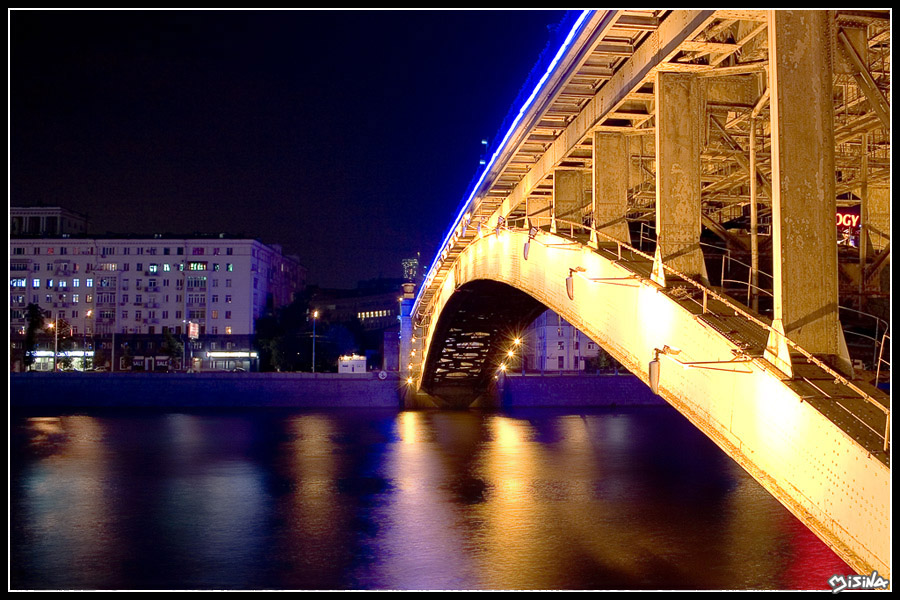Метромост.