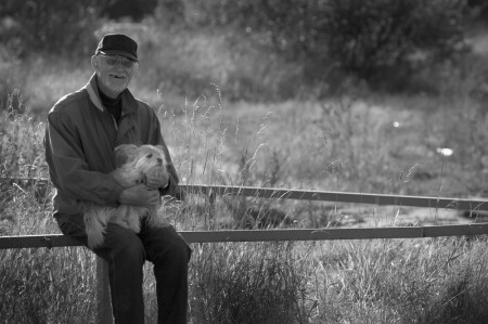 Старик и Собак