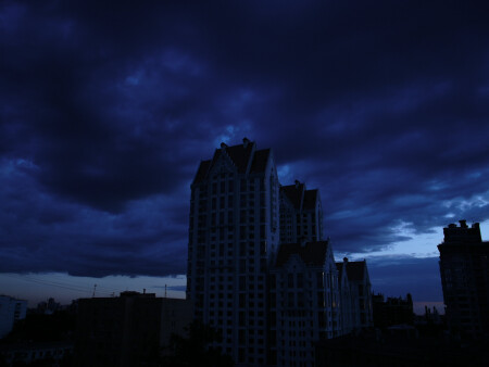 Над &amp;quot;Дон-Строем&amp;quot; тучи ходят хмуро.....