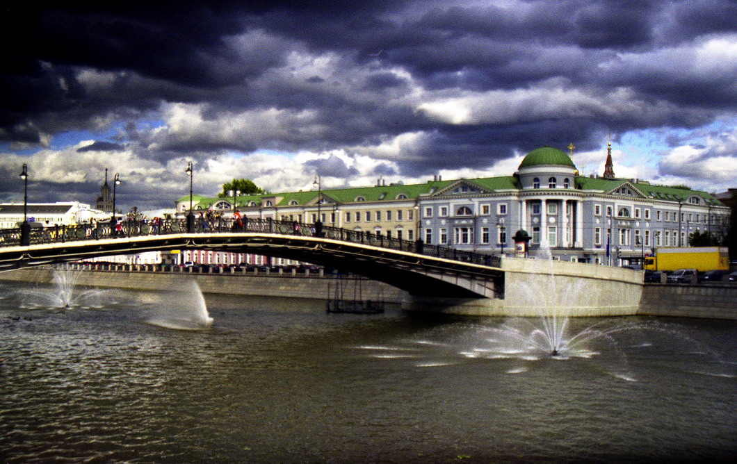 Прогуливаясь по Москве...
