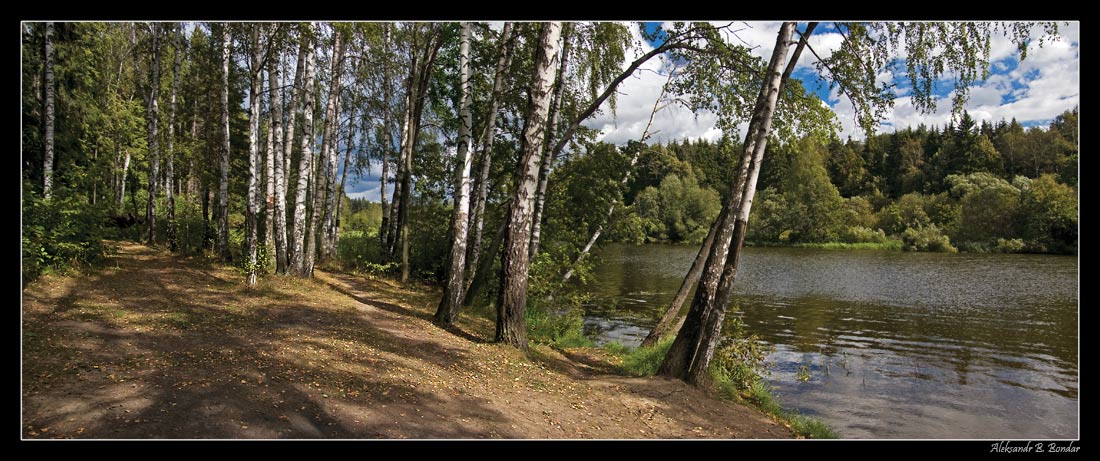 полянка у реки