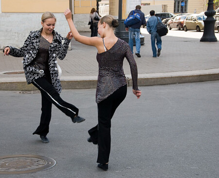 Ни секунды без танца