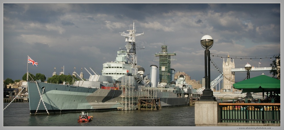 Лондонские атрибуты / London. HMS Belfast