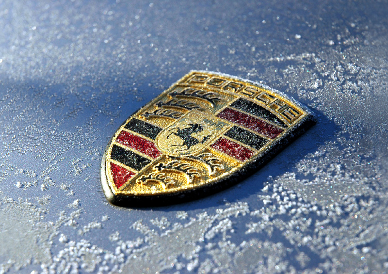 Новогодняя открытка владельцам Porsche (лицевая сторона)