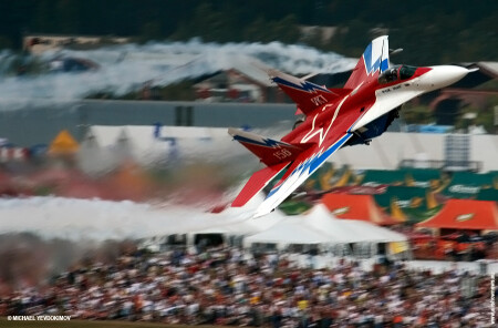 <<Звезда авиашоу>> (по следам МАКС-2007)