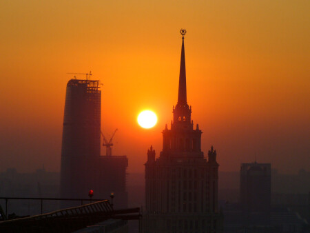 "Москва. Звонят....."