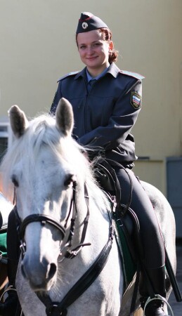 И милиционеры бывают симпатичные.