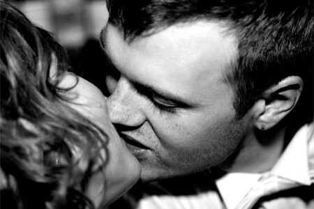 kiss