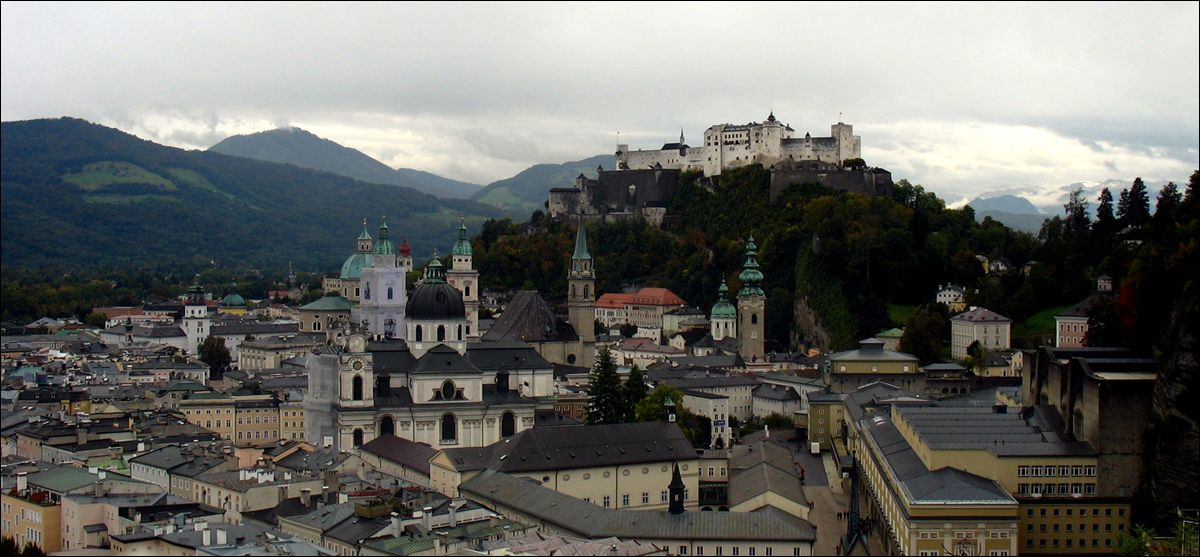 Зальцбург. Панорама старого города.